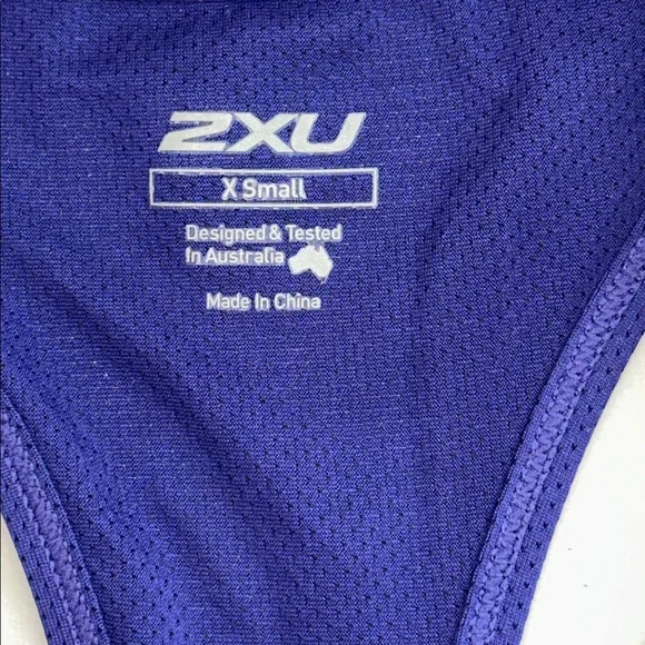 NWT 2XU Women's Blue Sports Bra with Pink Accents Size X Small. - Picture 11 of 13